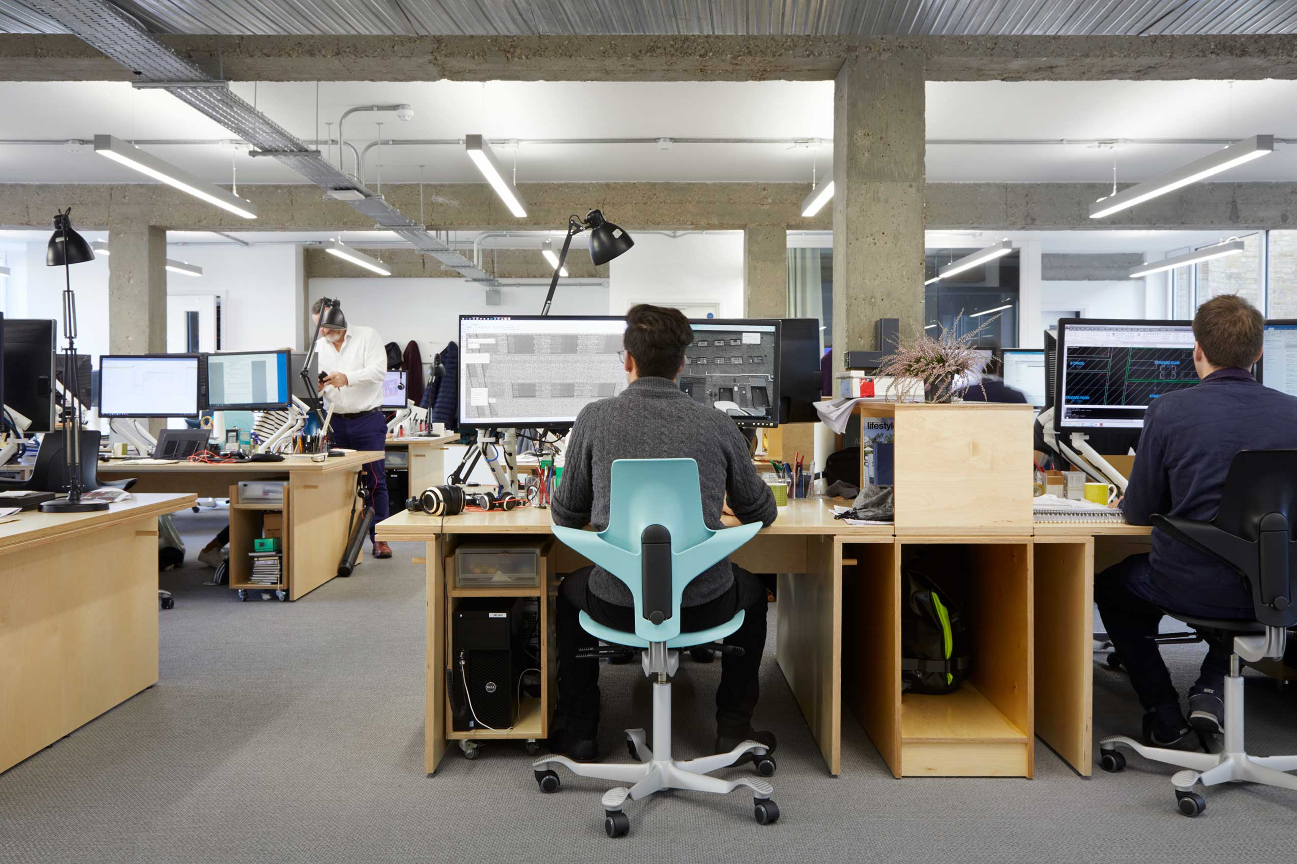 HÅG Capisco Puls chairs in office space at Jestico + Whiles, London | Photo : Jack Hobhouse